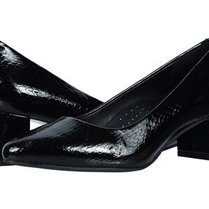 J.Renee "Olivine" pump 7.5W